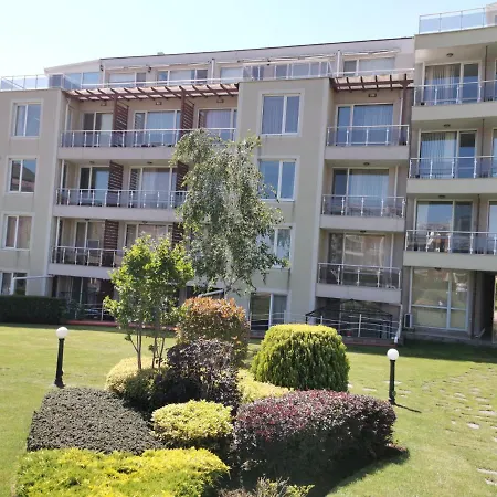 Apartment С Една Спалня В Комплекс Sunny Island Черноморец Διαμέρισμα *