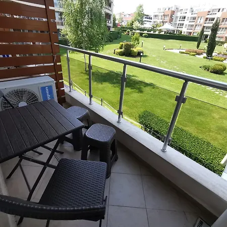 с една спалня в комплекс Sunny Island Chernomorets