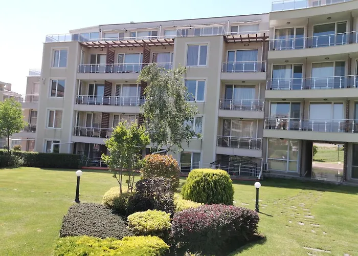 а с една спалня Sunny Island Apartment *